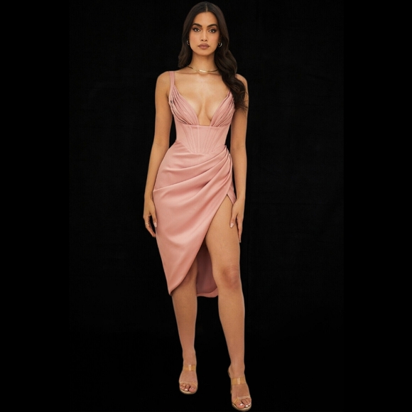House of CB Dresses & Skirts - Rose 'Faye' House of CB- XS